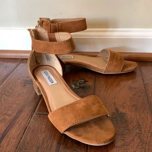 Steve Madden Open toed shoes